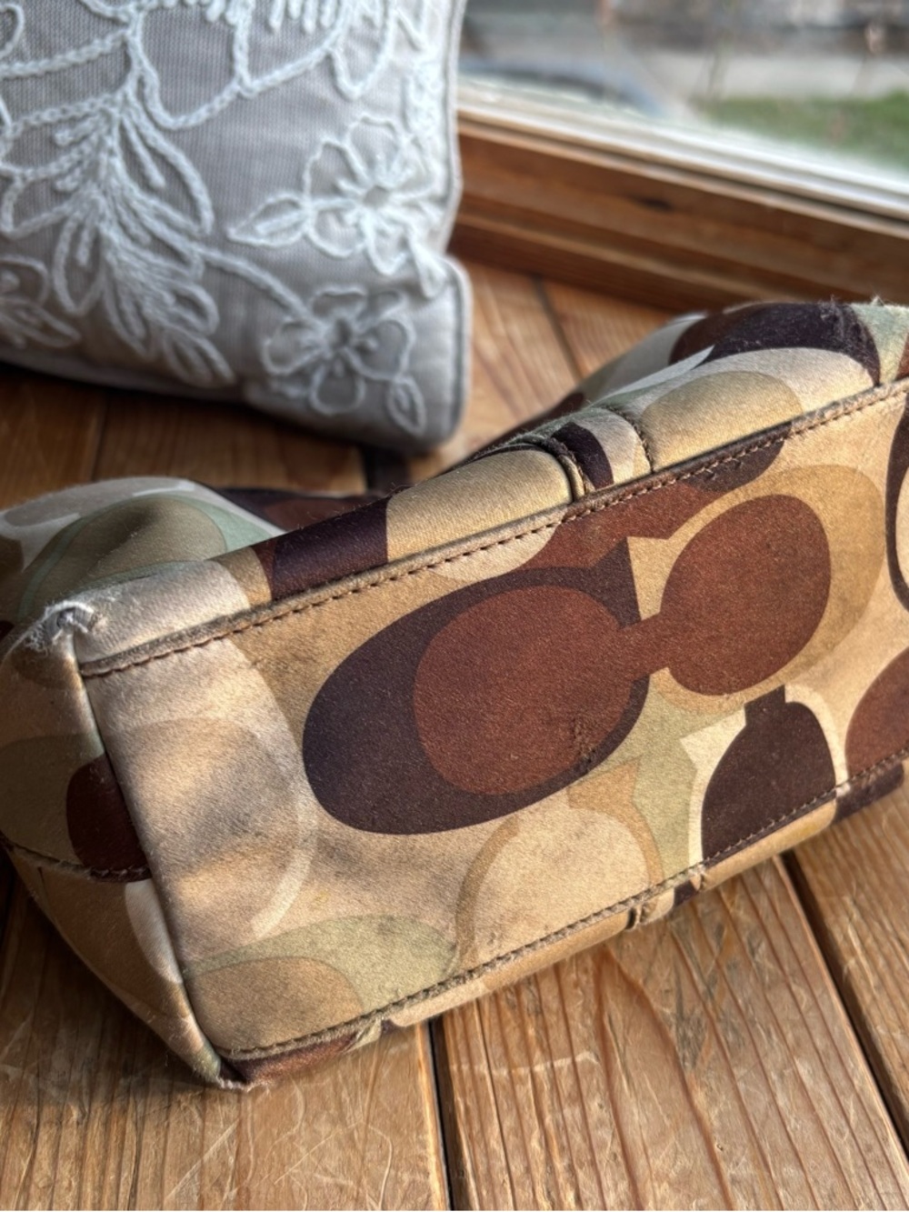 Coach Mini Hobo Handbag No. C0768-40658 - Picture 3 of 11
